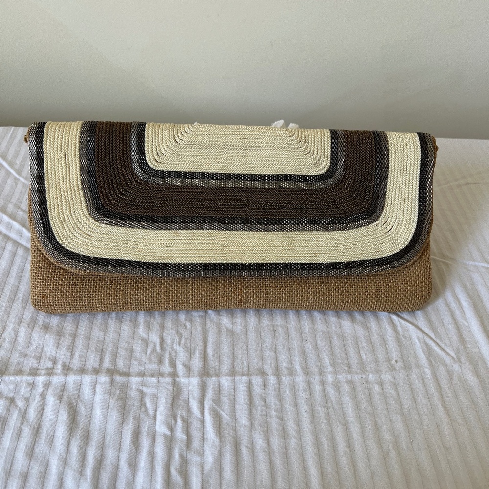 🔴Convertable Clutch/shoulder bag